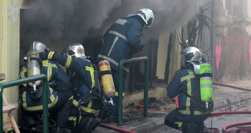 Τρεις εγκαυματίες από φωτιά στην Κυψέλη