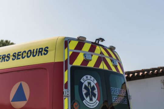 Δύο παιδιά νεκρά μετά από έκρηξη σε πολυκατοικία στη Λιόν
