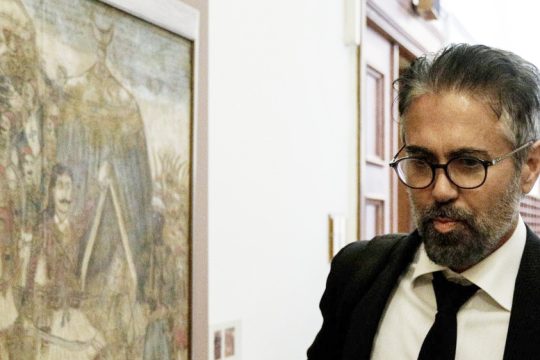 Αδυνατίζει η «σκευωρία», χάνονται οι «βαλίτσες»