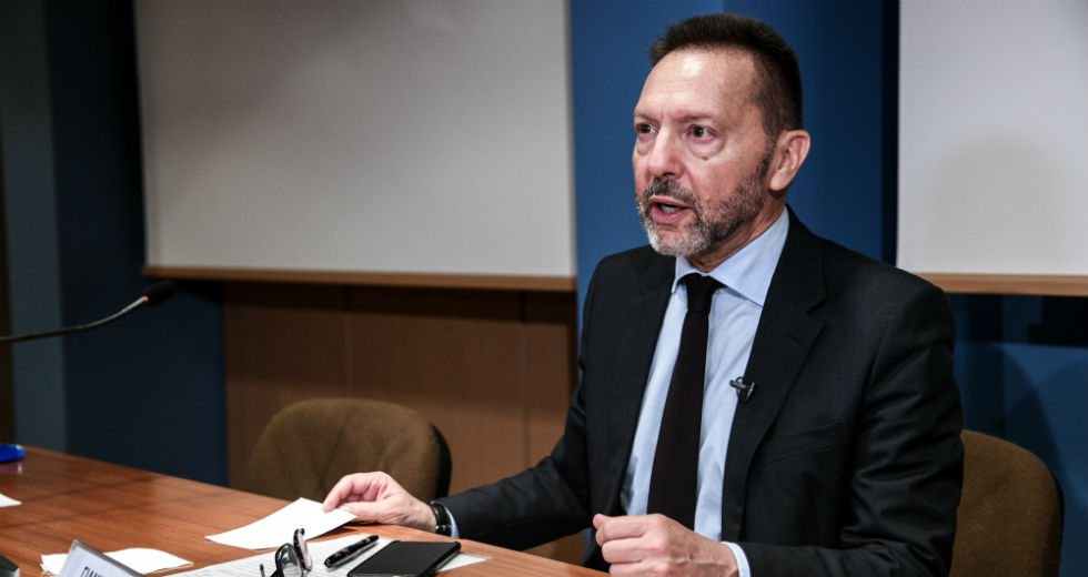 Επιμένει στο δικό του σχέδιο για τα «κόκκινα» δάνεια ο Στουρνάρας