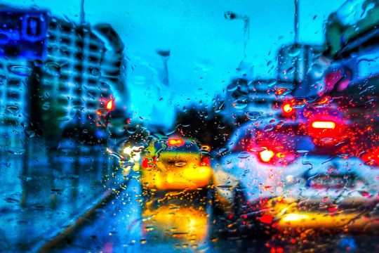 Βροχές και καταιγίδες στις περισσότερες περιοχές της χώρας
