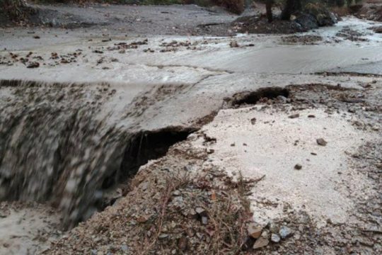 Νέα προβλήματα από την καταρρακτώδη βροχή στα Χανιά