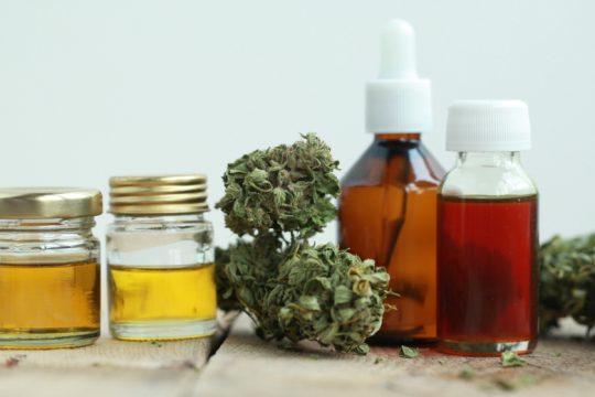 Νέο πρόγραμμα προσφέρει φαρμακευτική κάνναβη για 20.000 Βρετανούς