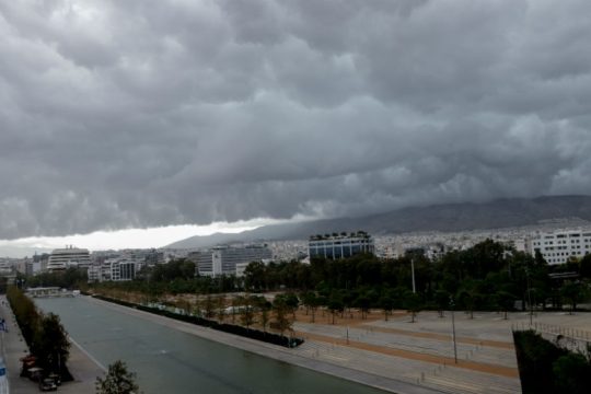 Καταφθάνει η «Βικτώρια» και φέρνει ισχυρές βροχές και καταιγίδες