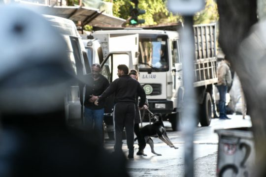 Ανταρσία στις γειτονιές: «O Δήμος Αθηναίων, παράρτημα του Υπουργείου Δημόσιας Τάξης»