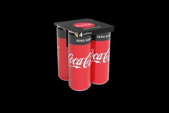 Ο Όμιλος Coca-Cola HBC καταργεί την πλαστική μεμβράνη στις πολυσυσκευασίες αλουμινίου