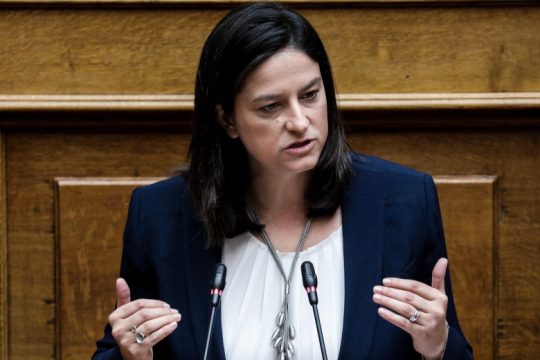 «Τσεκούρι» Κεραμέως σε 37 νέα τμήματα ΑΕΙ 