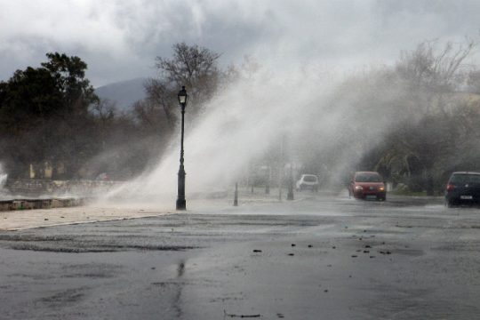 Στο έλεος της «Βικτώριας» η Κέρκυρα
