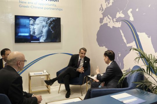 Ικανοποιημένο το Μαξίμου από την επίσκεψη Μητσοτάκη στην Κίνα