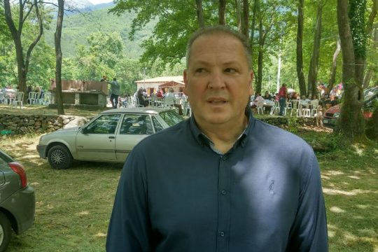 Ξάφνιασε η (τυχαία) παρουσία Αβραμάκη σε μνημόσυνο μίσους