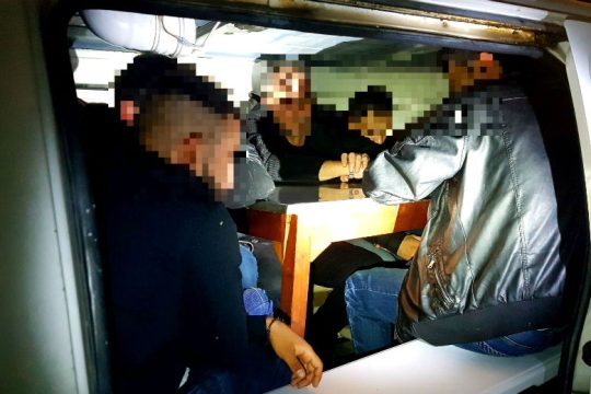 Σύλληψη Έλληνα διακινητή μεταναστών