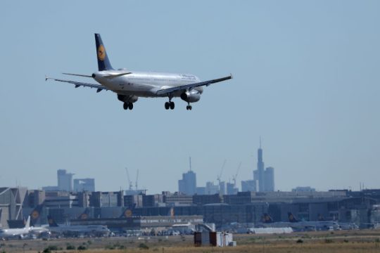 Η Lufthansa ακυρώνει 1.300 πτήσεις σήμερα και αύριο