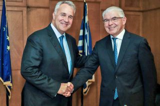 «Καλλιεργούν» τώρα την ιδιωτική ασφάλιση