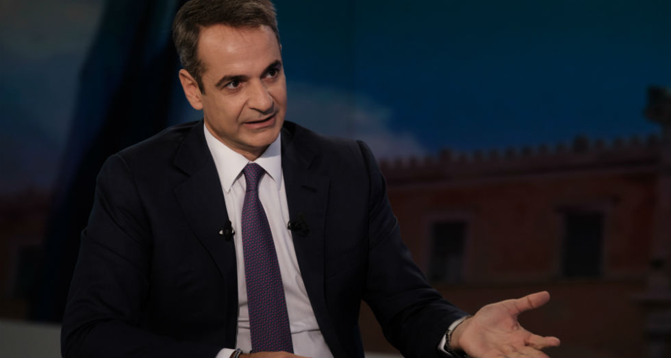 Πυρά ΣΥΡΙΖΑ και ΚΙΝ.ΑΛΛ. για τη συνέντευξη Μητσοτάκη στον ΣΚΑΪ