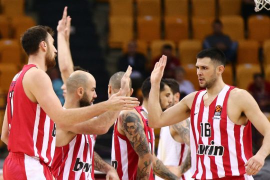Κόκκινη Παρασκευή στο ΣΕΦ