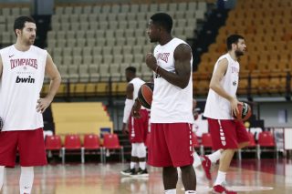 Ούτε ψύλλος στον κόρφο του Ολυμπιακού