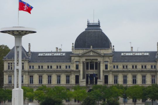 Φοιτητής αυτοπυρπολήθηκε διαμαρτυρόμενος για τις ανισότητες στη Γαλλία