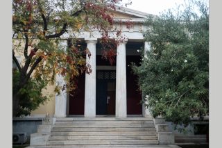 Με ασπίδα… τη διαθήκη