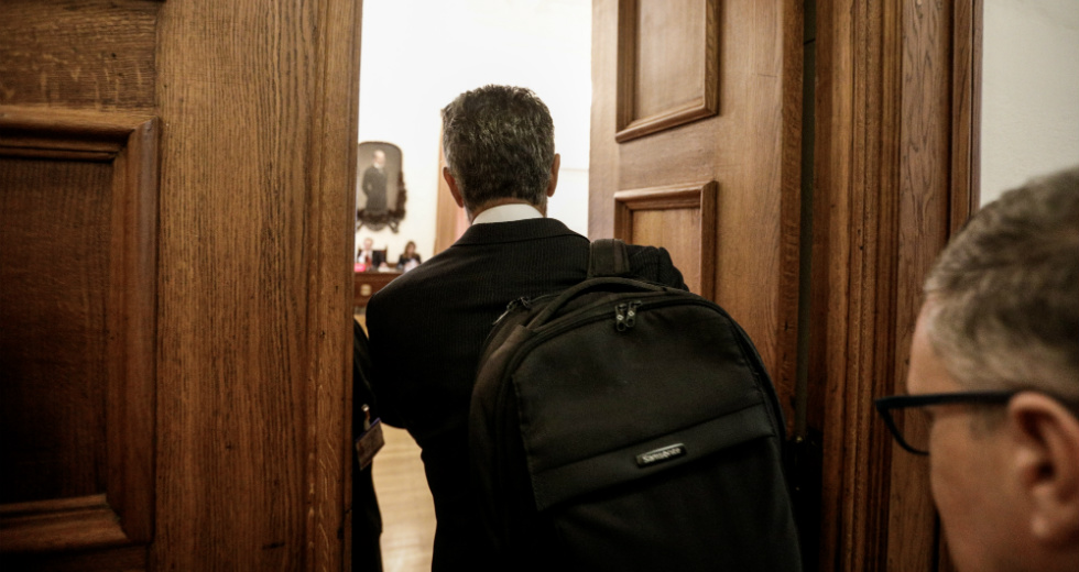 Διαρκείς παλινωδίες Φρουζή στην προανακριτική