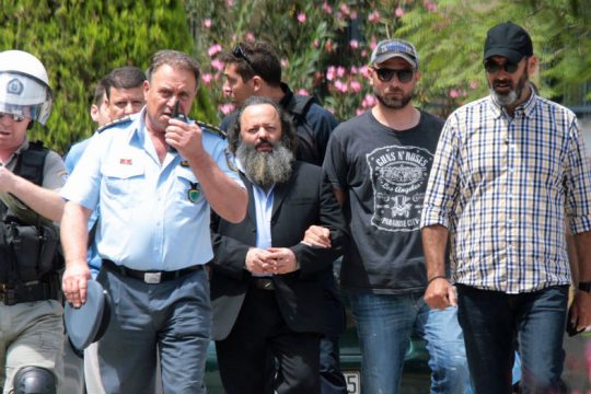 Αρνήθηκε να καθίσει στο εδώλιο ο Αρτέμης Σώρρας