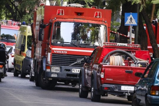 Στις φλόγες τρία ΙΧ του ίδιου ιδιοκτήτη
