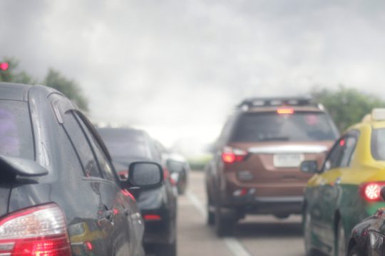 Επιστήμονες συνδέουν για πρώτη φορά τον καρκίνο του εγκεφάλου με την ατμοσφαιρική ρύπανση