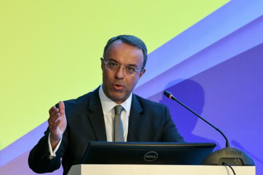 Σταϊκούρας: «Παραμένουν πρόβλημα τα κόκκινα δάνεια»