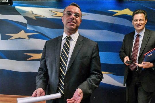 Στενεύουν τα περιθώρια για εορταστικό μέρισμα