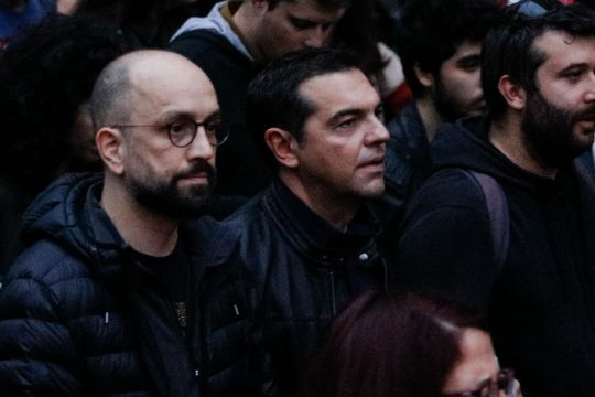 Καυστικά σχόλια ΝΔ -ΣΥΡΙΖΑ στο βωμό του Πολυτεχνείου