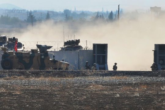 «Εθνοκάθαρση» κατά των Κούρδων με την ανοχή των Αμερικανών;