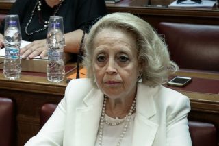 Μεθοδεύσεις καταγγέλλει η Βασιλική Θάνου