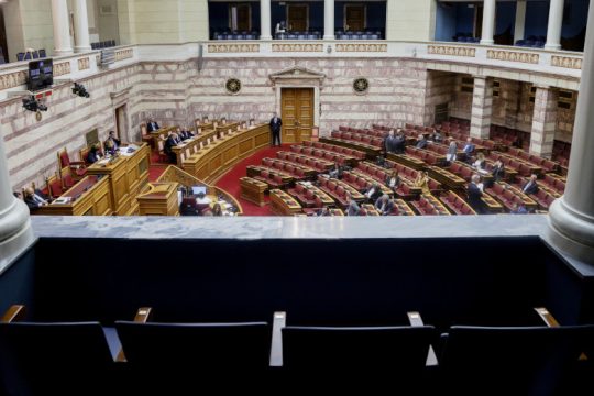Στη Βουλή οι αποκαλύψεις της «Εφ.Συν.» για παρακολουθήσεις πολιτών