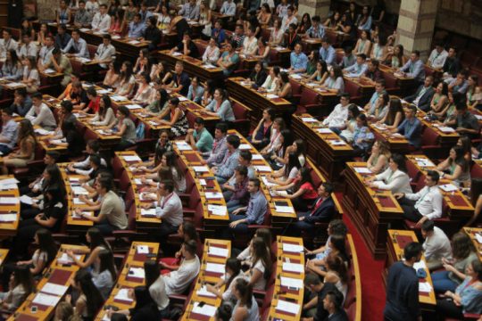 Τι περιλαμβάνει το φορολογικό νομοσχέδιο που κατατέθηκε στη Βουλή