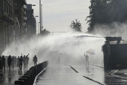 «Είμαστε υποταγμένοι στους πλούσιους. Ήρθε η ώρα αυτό να τελειώσει»