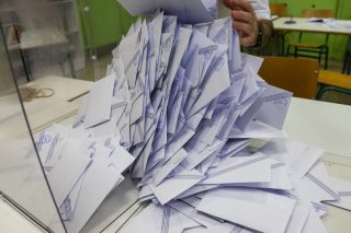 Ελληνικό εκλογικό σύστημα: Πιο καλπονοθευτικό από το βρετανικό