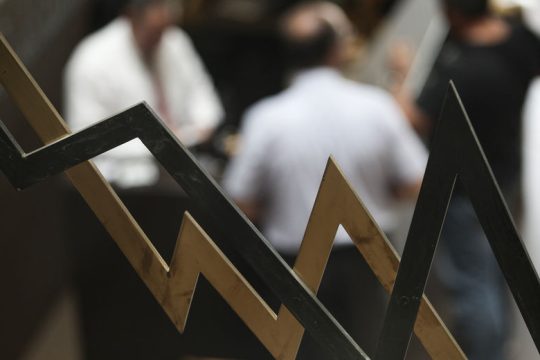 «Φύλακτρα» και για τα εξάμηνα έντοκα