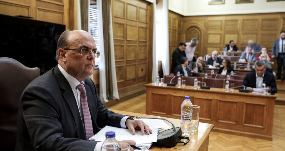 Τα «κόκκινα» δάνεια στις πλάτες του Ηρακλή