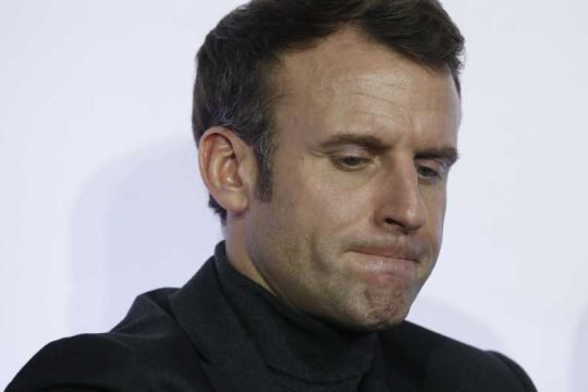 Μεγαλώνει το μέτωπο δυσαρέσκειας κατά του Μακρόν