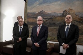 «Θα αντισταθούμε σε κάθε παρέμβαση στα εσωτερικά της Λιβύης»