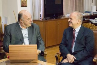 Αποθρασύνθηκε ο υμνητής της χούντας