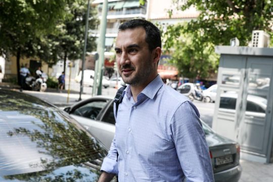 «Σιγή ιχθύος από την κυβέρνηση για τον υφυπουργό Εξωτερικών»