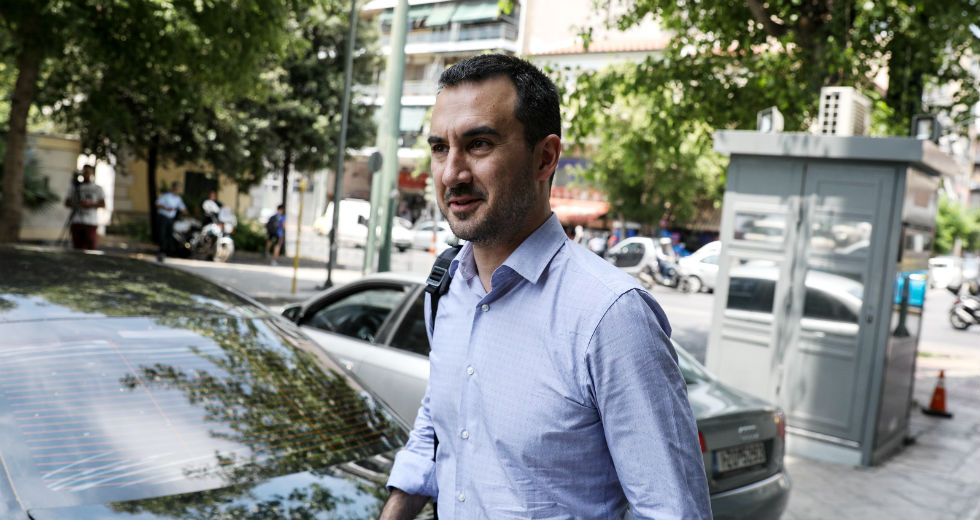 «Σιγή ιχθύος από την κυβέρνηση για τον υφυπουργό Εξωτερικών»