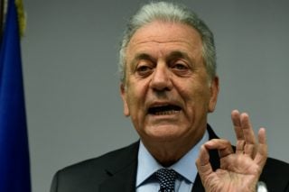 Κομισιόν για Αβραμόπουλο: Το 2023 κάναμε «εσωτερικό έλεγχο», όχι έρευνα – «Δεν έχουμε εμείς ρόλο για την παράβαση καθήκοντος»