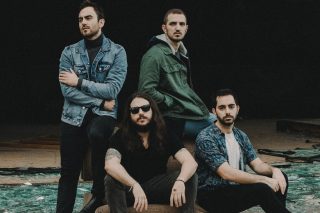 Οι Deaf Radio εξηγούν και κάνουν… κομματάκια το νέο τους δίσκο 