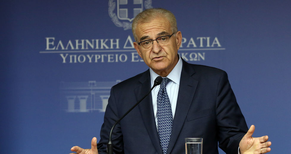 Εδώ το πτυχίο, εκεί το πτυχίο, πού είναι το πτυχίο!