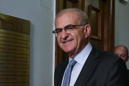 Η κυβέρνηση καλύπτει Διαματάρη, ο Τσίπρας κατηγορεί Μητσοτάκη