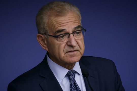 Ταξίδεψε 15.323 χλμ. για να μάθει ότι πρέπει να παραιτηθεί