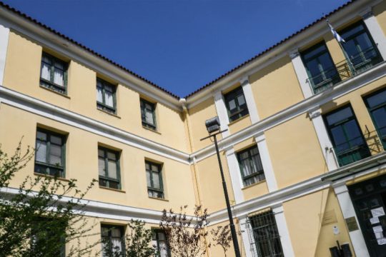 Στο σκαμνί επειδή διεκδίκησαν τα δεδουλευμένα τους