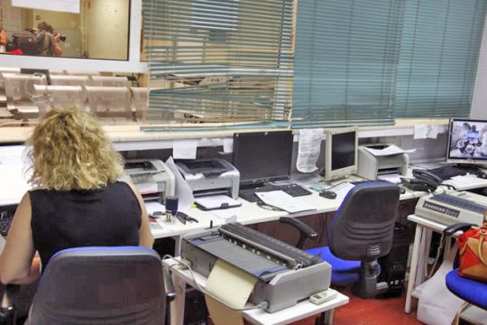 Η μάχη για το Δημόσιο και τη Δημοκρατία