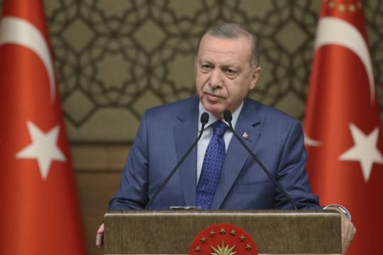 Επισπεύδει την αποστολή στρατευμάτων στη Λιβύη ο Ερντογάν